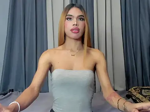 Shanexxgoddess online show from 04-23-26, 05:48