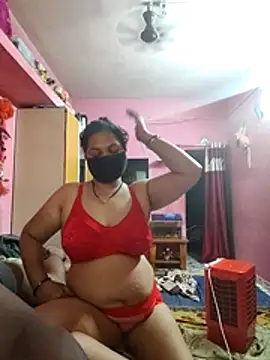 Snapshot of biggbobbsgirl chatting on 04-26-26, 02:20 biggbobbsgirl online show from 04-26-26, 02:20