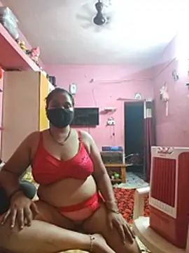 Snapshot of biggbobbsgirl chatting on 05-27-26, 06:27 biggbobbsgirl online show from 05-27-26, 06:27