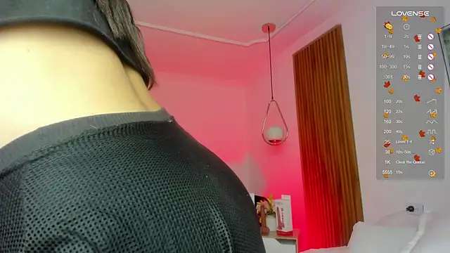 NicolWhite online show from 09-18-25, 12:07