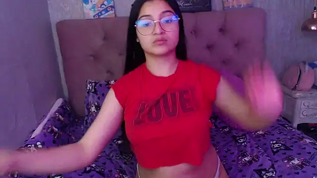 laurenelove online show from 11-04-25, 03:27