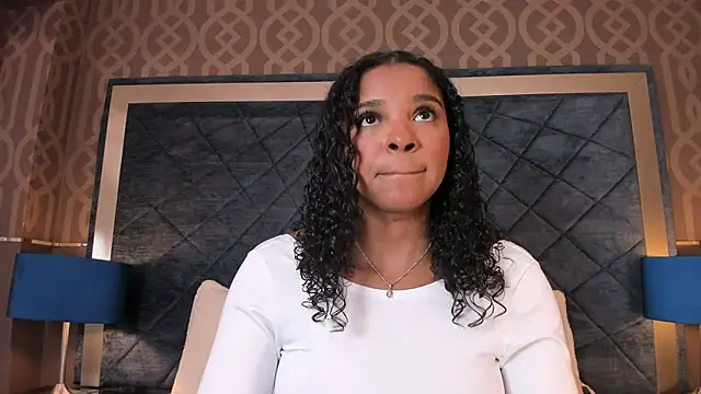 LisaMendez online show from 05-28-26, 03:59