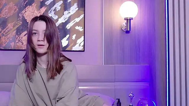 Snapshot of Alison_kisss chatting on 10-05-25, 12:25 Alison kisss online show from 10-05-25, 12:25