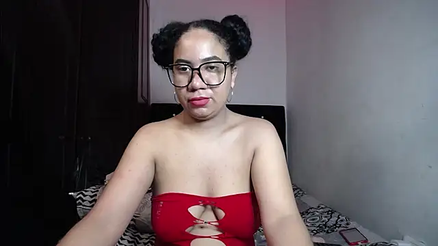 Kristynsmith online show from 09-12-25, 03:39