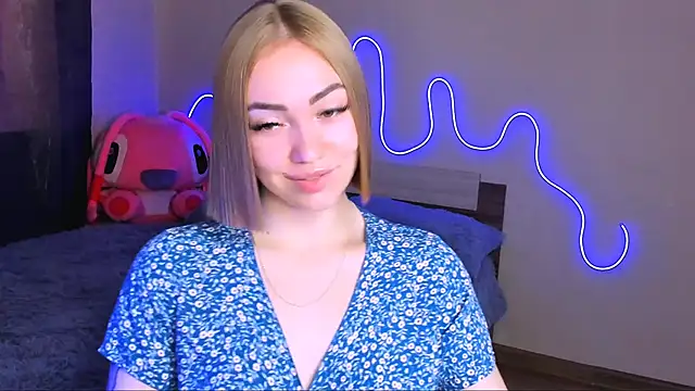 LaraKrein lk online show from 09-15-25, 11:10