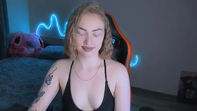 LaraKrein lk online show from 04-16-26, 04:08