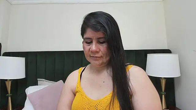 kiraGeiner online show from 09-14-25, 04:55