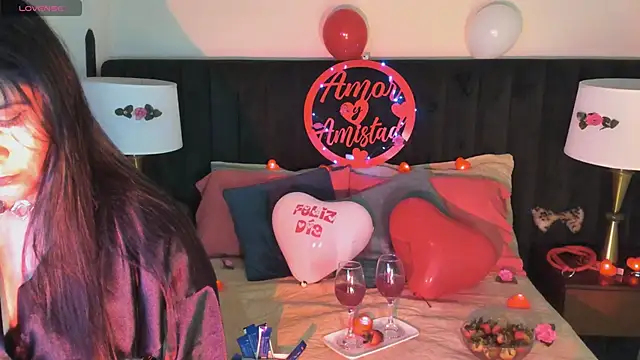 kiraGeiner online show from 09-20-25, 04:41