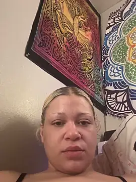 Snapshot of thatgurlred chatting on 02-11-26, 06:07 thatgurlred online show from 02-11-26, 06:07