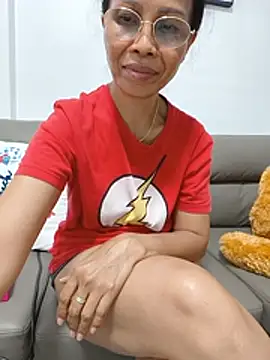 Mama Eva 1 online show from 06-01-26, 10:17
