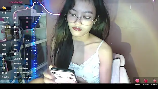 skinny gracie online show from 12-17-25, 03:34