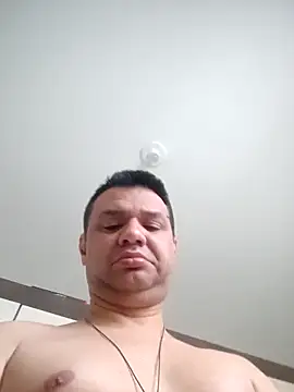 Snapshot of Crocante_Hot chatting on 09-18-25, 09:11 Crocante Hot online show from 09-18-25, 09:11