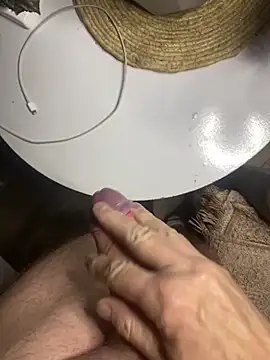 Jonny Agatha online show from 04-11-26, 03:00