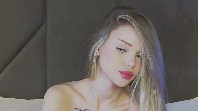 Snapshot of MarilynNova chatting on 07-03-26, 05:25 MarilynNova online show from 07-03-26, 05:25
