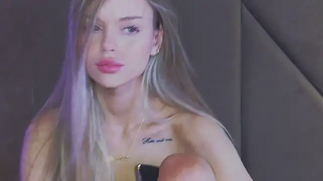 Snapshot of MarilynNova chatting on 07-11-26, 05:10 MarilynNova online show from 07-11-26, 05:10