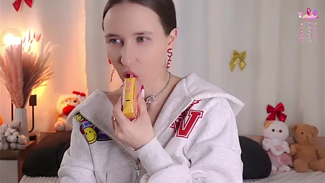 MaudAle online show from 02-17-26, 01:13