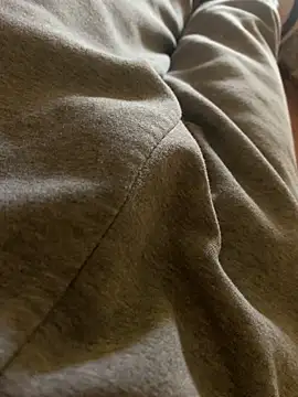 MuzzyFacing online show from 04-11-26, 10:52