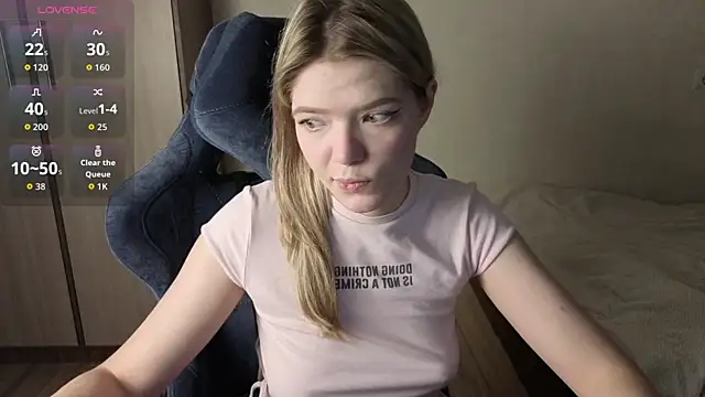 Snapshot of KatanaSVibe chatting on 11-26-25, 11:44 KatanaSVibe online show from 11-26-25, 11:44