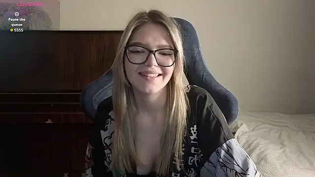 Snapshot of KatanaSVibe chatting on 03-16-26, 11:36 KatanaSVibe online show from 03-16-26, 11:36