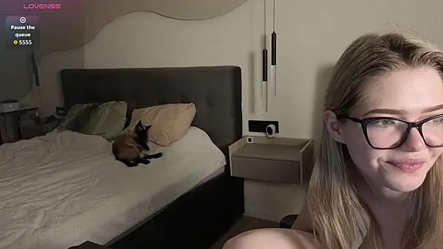 Snapshot of KatanaSVibe chatting on 05-11-26, 02:45 KatanaSVibe online show from 05-11-26, 02:45