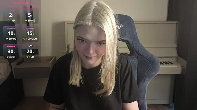 Snapshot of KatanaSVibe chatting on 07-18-26, 02:10 KatanaSVibe online show from 07-18-26, 02:10