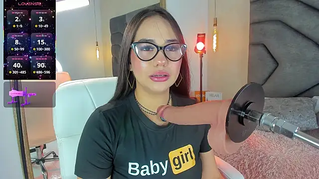 Jazmiinee online show from 06-24-26, 08:08