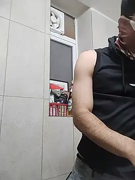 mrmasseur06 online show from 06-10-26, 07:57