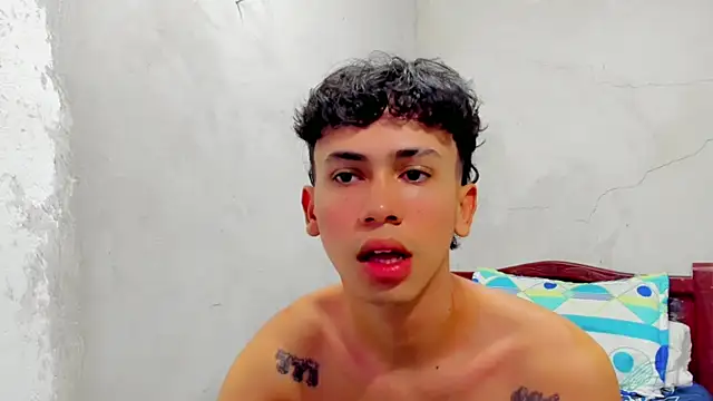 Snapshot of Damien_444 chatting on 09-17-25, 09:55 Damien 444 online show from 09-17-25, 09:55