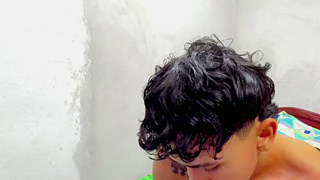 Snapshot of Damien_444 chatting on 09-18-25, 12:51 Damien 444 online show from 09-18-25, 12:51