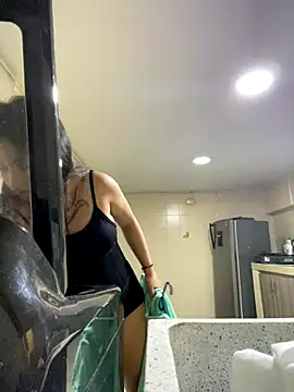 Valleriie  online show from 09-21-25, 09:16