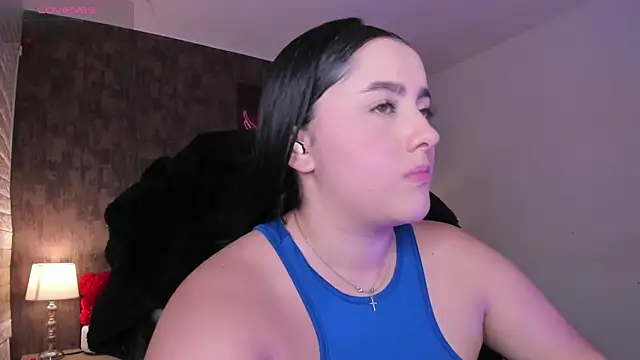 Snapshot of marian__stone chatting on 05-14-26, 06:47 marian stone online show from 05-14-26, 06:47