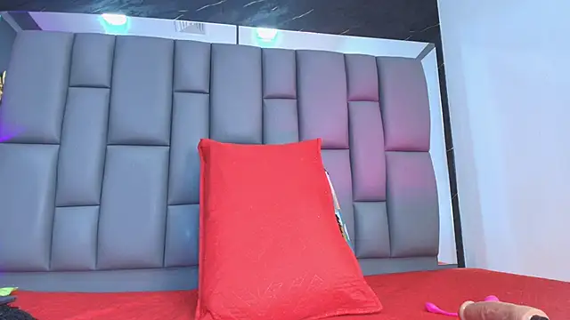 Roxana gomez online show from 11-23-25, 03:17