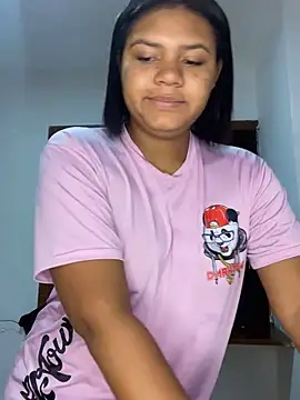 Snapshot of nudesketch1 chatting on 10-23-25, 02:33 nudesketch1 online show from 10-23-25, 02:33