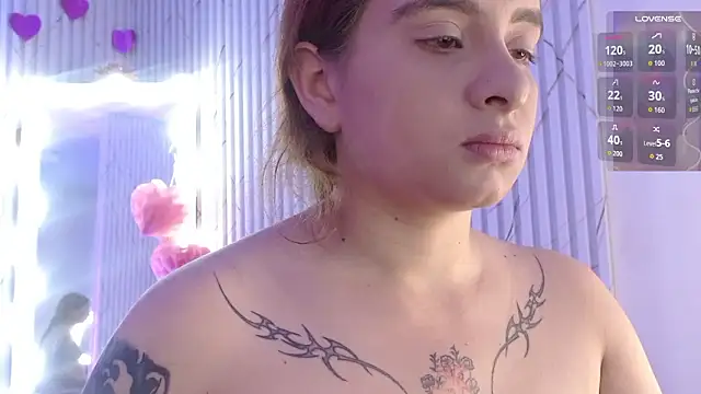 Naomy tay1 online show from 03-06-26, 08:16