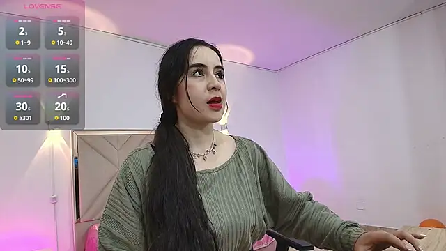 Snapshot of Violet_tay1 chatting on 10-07-25, 11:18 Violet tay1 online show from 10-07-25, 11:18
