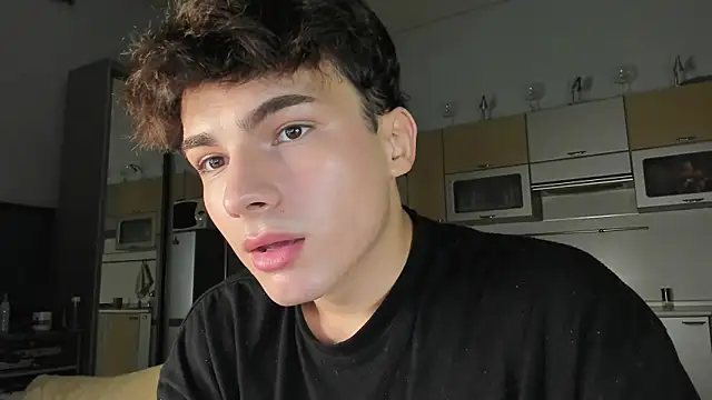 Snapshot of mystic_evan chatting on 09-27-25, 07:19 mystic evan online show from 09-27-25, 07:19