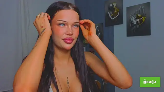 Snapshot of Katrinafoxxx chatting on 10-20-25, 03:23 Katrinafoxxx online show from 10-20-25, 03:23