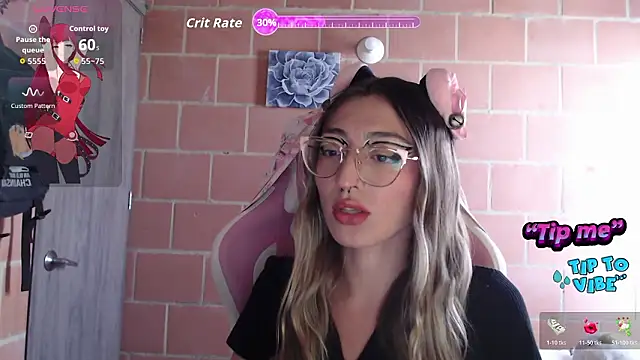 Snapshot of Andrea_camilaaa chatting on 02-18-26, 07:21 Andrea camilaaa online show from 02-18-26, 07:21