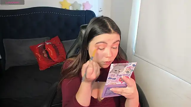 LucyPetit online show from 11-26-25, 02:07