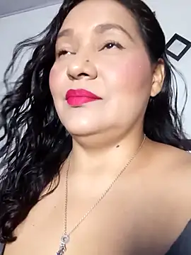 Snapshot of Laurasofia01 chatting on 10-02-25, 03:02 Laurasofia01 online show from 10-02-25, 03:02