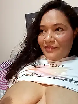 Snapshot of Laurasofia01 chatting on 10-02-25, 03:08 Laurasofia01 online show from 10-02-25, 03:08