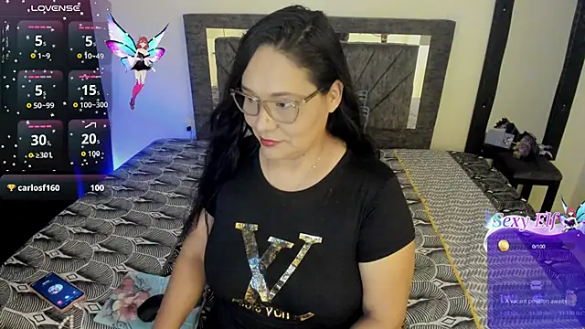Laurasofia01 online show from 06-03-26, 01:52