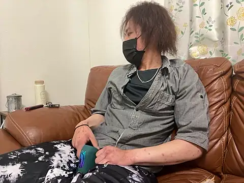 CAMEL1913 online show from 04-20-26, 03:09