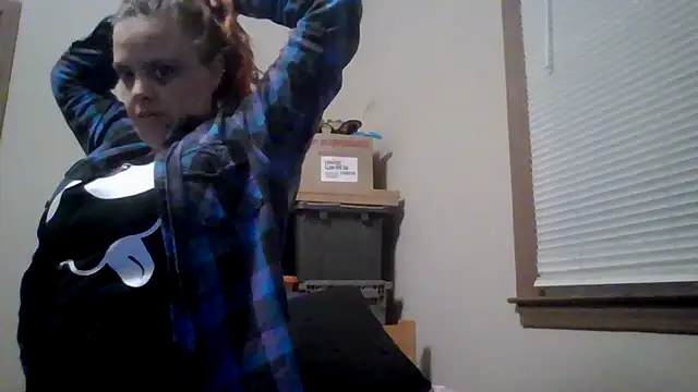 Snapshot of TWiSTYTheTwizted chatting on 03-14-26, 09:15 TWiSTYTheTwizted online show from 03-14-26, 09:15