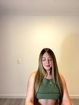 Zara Ross online show from 09-16-25, 03:57