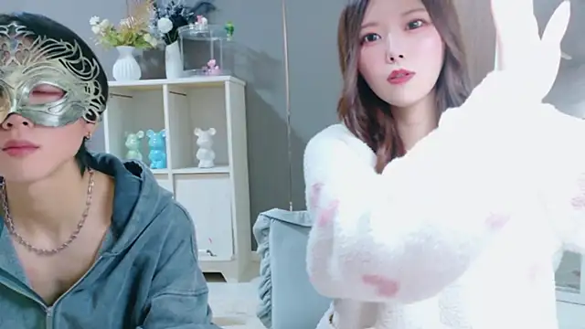 Reto-sama online show from 10-27-25, 02:54