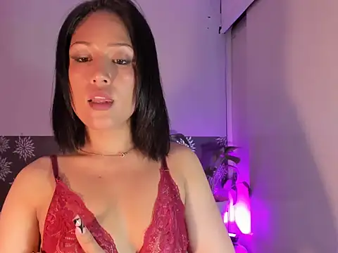 Snapshot of VikyRossee chatting on 10-07-25, 03:25 VikyRossee online show from 10-07-25, 03:25