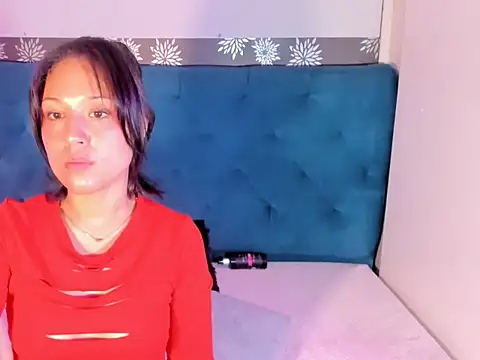 Snapshot of VikyRossee chatting on 10-11-25, 03:28 VikyRossee online show from 10-11-25, 03:28