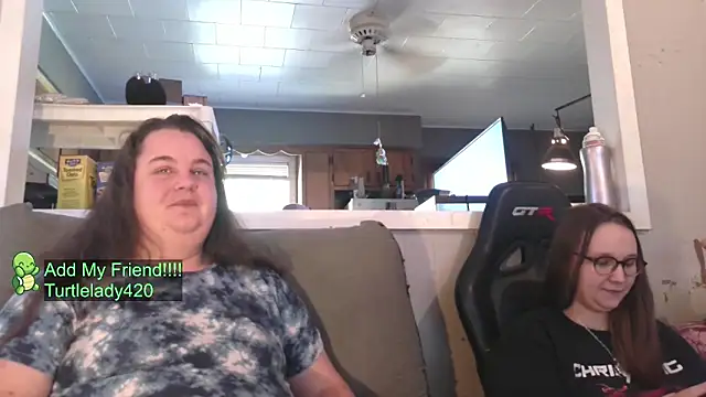 LittleBunny3 online show from 10-19-25, 07:47