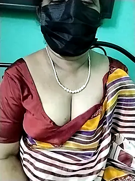 Snapshot of aarthika chatting on 10-12-25, 05:34 aarthika online show from 10-12-25, 05:34